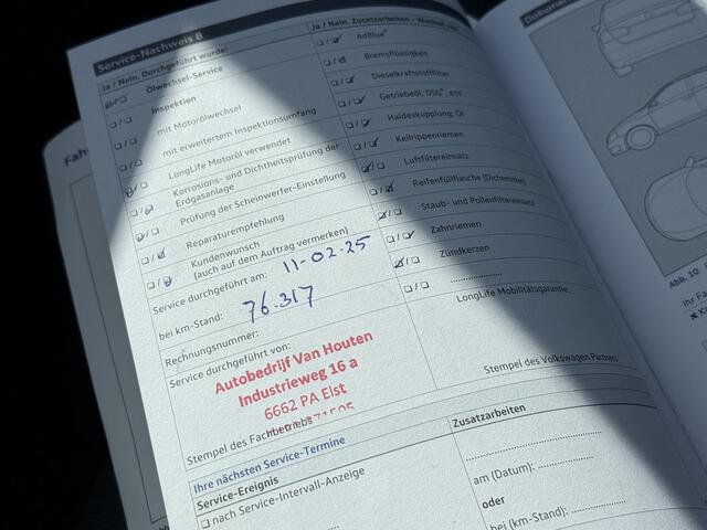 Volkswagen GOLF 1.4 TSI Connected Series R / R-Line Exterieur / Trekhaak 1400 KG / All Seasonbanden / Comfortstoelen / Navigatie / Camera / Stoelverwarming / Climate Control / Adaptive Cruise Control /