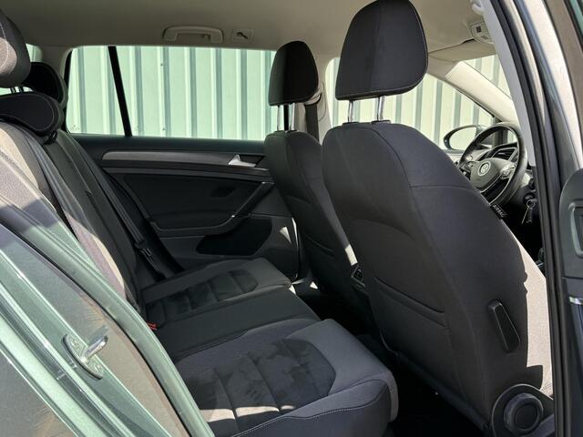 Volkswagen GOLF 1.4 TSI Connected Series R / R-Line Exterieur / Trekhaak 1400 KG / All Seasonbanden / Comfortstoelen / Navigatie / Camera / Stoelverwarming / Climate Control / Adaptive Cruise Control /