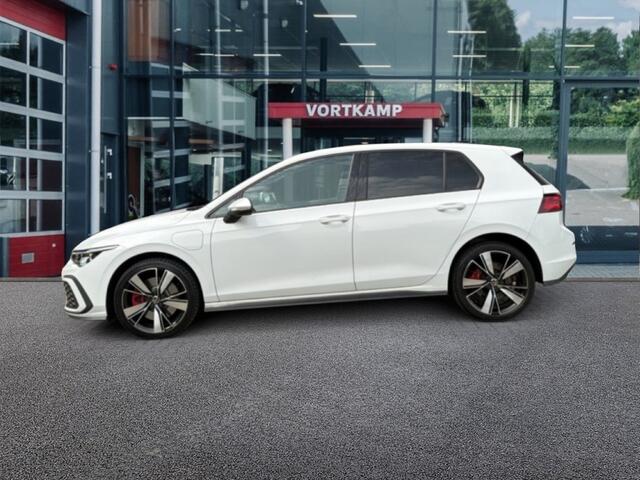 Volkswagen GOLF 1.4 TSI GTE CAMERA/ACC/IQ-LIGHTS/STOEL+STUURVERW/NAVI/CARPLAY