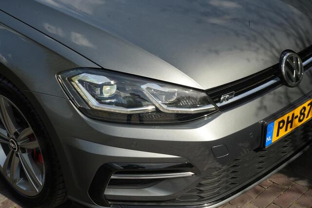 Volkswagen GOLF 1.4 TSI Highline R-line ext, Digitale dash Botsherkenning Hillhold Adaptive cruise Parkeersensoren voor + achter