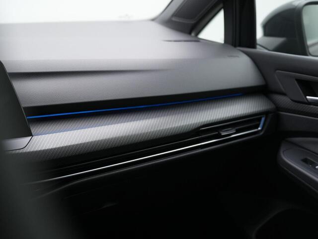 Volkswagen GOLF 1.5 eTSI 150 pk DSG R-Line | IQ Light | Navigatie | Parkeersensoren voor/achter | Carplay | Sportonderstel