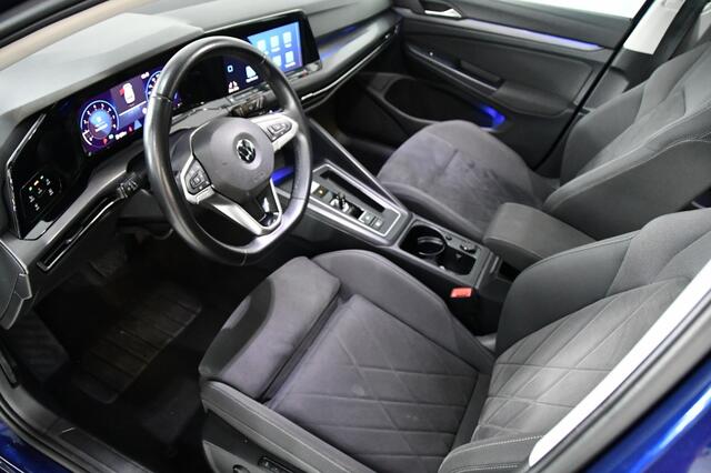 Volkswagen GOLF 1.5 eTSI Style