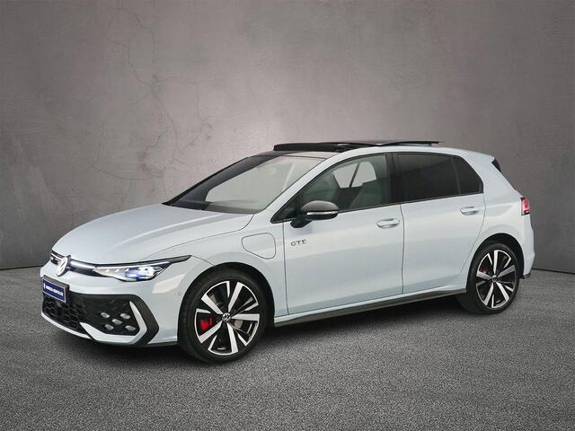 Volkswagen GOLF GTE 1.5 TSI eHybrid 272pk DSG Automaat Panoramadak, Lederen interieur, Stoelverwarming, Stoelverkoeling, Adaptive cruise control, 360 camera, LED matrix koplampen, Black style,