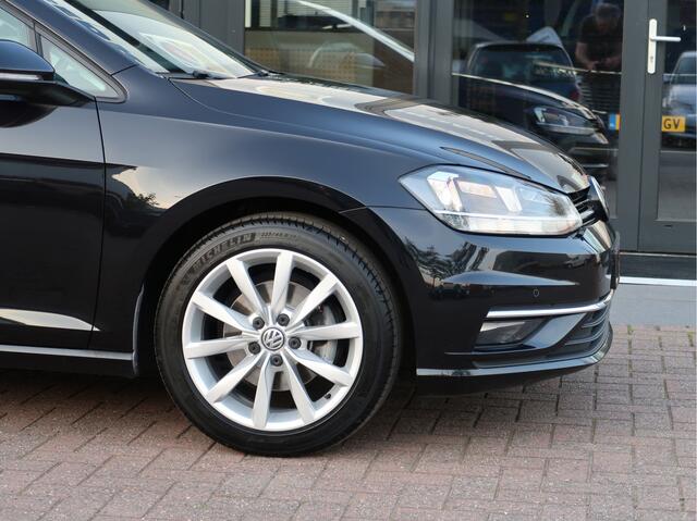 Volkswagen GOLF Variant 1.0 TSI Comfortline Business | camera | 17 inch | ergo-comfstoel |