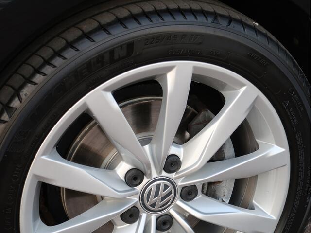 Volkswagen GOLF Variant 1.0 TSI Comfortline Business | camera | 17 inch | ergo-comfstoel |