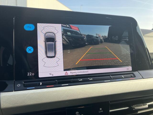 Volkswagen GOLF Variant 1.0TSI/110PK Life · Navigatie · Apple/Android Car Play · Camera + Parkeersensoren · Garantie t/m 12-01-2028 of 100000km.