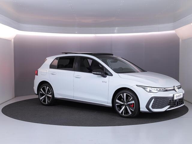 Volkswagen GOLF 1.5 eHybrid GTE 272 PK DSG PHEV | Panorama dak | Head up Display | 18" LM velgen | 360 graden camera |