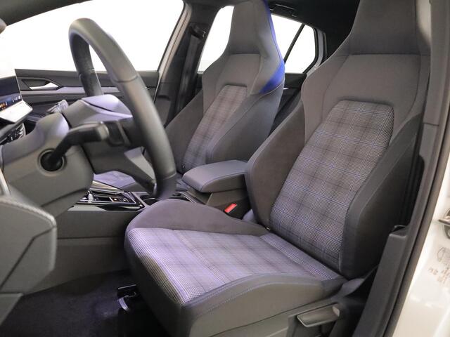 Volkswagen GOLF 1.5 eHybrid GTE 272 PK DSG PHEV | Panorama dak | Head up Display | 18" LM velgen | 360 graden camera |