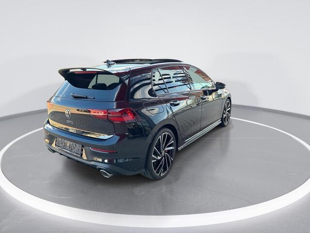 Volkswagen GOLF 2.0 TSI 300pk DSG GTI Clubsport · Panoramadak · Leder Vienna · Camera · Harman & Kardon · Stuur- & Stoelverwarming & Stoelverkoeling · Elek. Stoel + Geheugen · Dodehoeksensoren ·