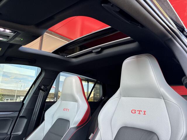 Volkswagen GOLF 2.0 TSI 300pk DSG GTI Clubsport · Panoramadak · Leder Vienna · Camera · Harman & Kardon · Stuur- & Stoelverwarming & Stoelverkoeling · Elek. Stoel + Geheugen · Dodehoeksensoren ·