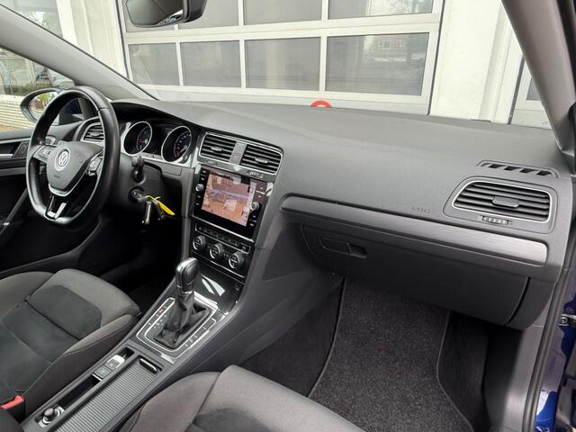 Volkswagen GOLF 1.6 TDI Comfortline 116Pk Aut. Navi Camera PDC Trekhaak