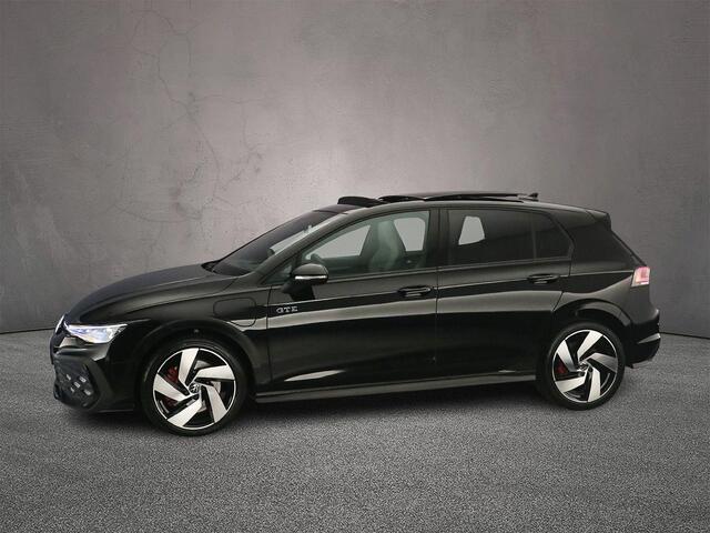 Volkswagen GOLF GTE 1.5 TSI eHybrid 272pk DSG Automaat Trekhaak, Lederen bekleding, Panoramadak, Adaptive cruise control, LED matrix koplampen, Black style