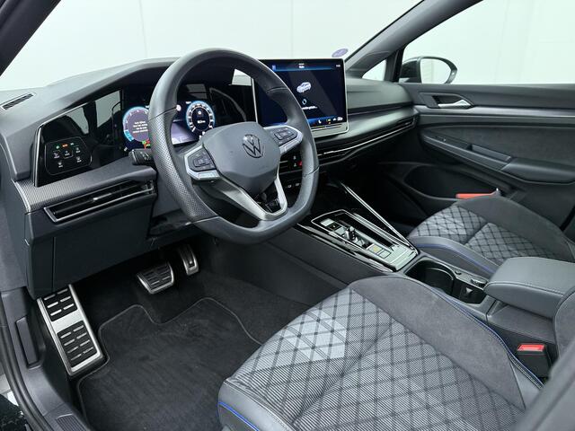 Volkswagen GOLF Variant R-Line-Edition 1.5 eTSI | 116 PK | Automaat | LED Matrix | 360 Camera | Elektrische Achterklep |