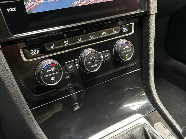 Volkswagen GOLF Variant 1.5 TSI Highline Automaat (APPLE CARPLAY, VIRTUAL DASHBOARD, GROOT NAVI, KEYLESS, CAMERA, ALCANTARA, SPORTSTOELEN, STOELVERWARMING, GETINT GLAS, ADAPTIVE CRUISE, NIEUWSTAAT)