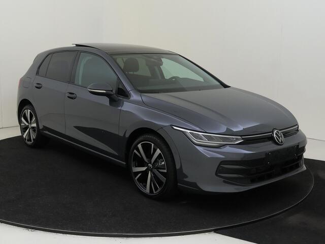 Volkswagen GOLF Life Edition eHybrid | 'App-Connect' draadloze smartphone integratie | Achterbank in ongelijke delen neerklapbaar incl. middenarmsteun en doorlaadmogelijkheid | Afstandscontrolesysteem (Front Assist)