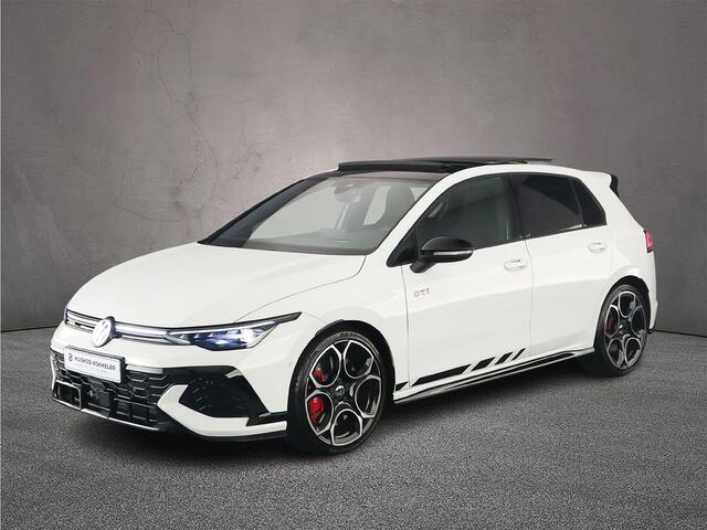 Volkswagen GOLF GTI Clubsport 2.0 TSI 300pk DSG Automaat Panoramadak, Black Style, LED matrix koplampen, Harman Kardon audio, Adaptive cruise control, Achteruitrijcamera