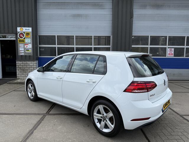Volkswagen GOLF 1.0 TSI Trendline