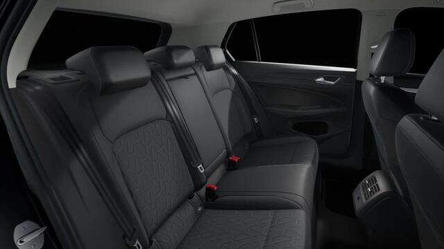 Volkswagen GOLF 1.5 eHybrid 204PK PLUG IN. LIFE NAVI/CARPLAY/CAMERA/TREKHAAK