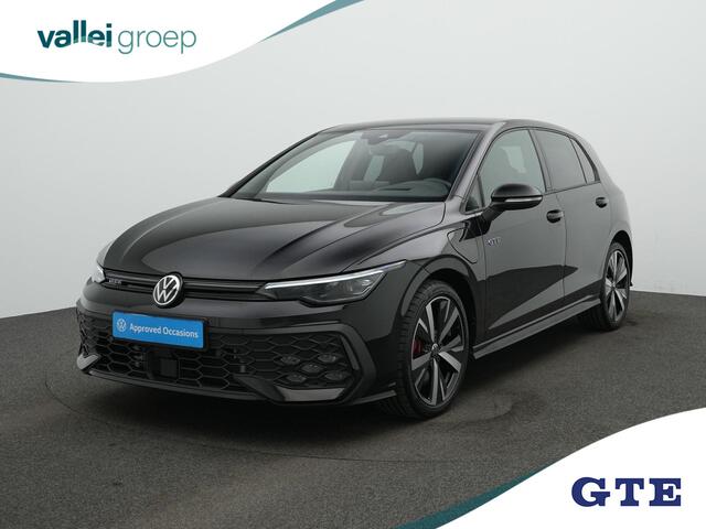 Volkswagen GOLF 1.5 eHybrid GTE 272 pk DSG | Trekhaak | Head-up display | IQ Light | Stuur-/stoelverwarming | Achteruitrijcamera