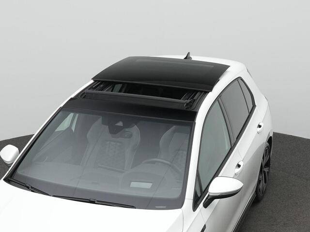Volkswagen GOLF 1.5 eTSI 150 pk DSG R-Line | Panoramadak | Head-up display | Achteruitrijcamera | Stuur-/stoelverwarming