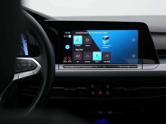 Volkswagen GOLF 1.4 eHybrid 204 pk Style | Geheugen-/massagestoel | IQ Light | Stuur-/stoelverwarming | Adaptive Cruise | Navigatie