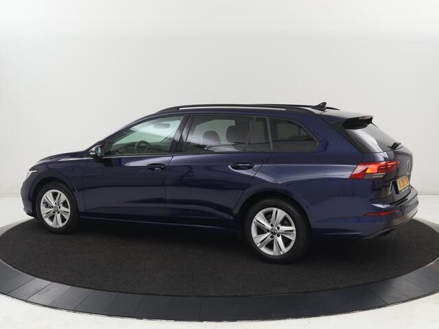 Volkswagen GOLF 1.0 TSI Life | Camera | Carplay | Park Assist | Adaptive cruise | Navigatie | Sfeerverlichting | Full LED | Climate control | Digital Cockpit | Climate control | Bluetooth