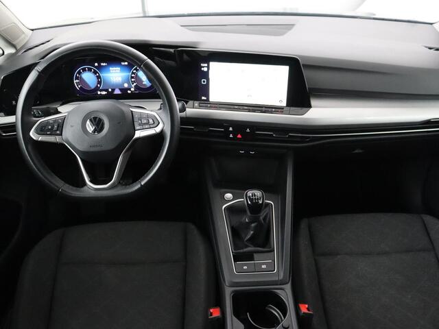 Volkswagen GOLF 1.0 TSI Life | Camera | Carplay | Park Assist | Adaptive cruise | Navigatie | Sfeerverlichting | Full LED | Climate control | Digital Cockpit | Climate control | Bluetooth