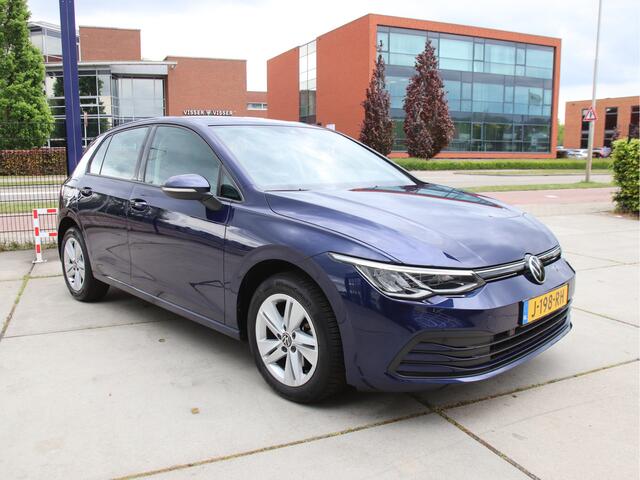 Volkswagen GOLF 1.0 TSI Life Digital Cockpit, FULL LED, ACC, PDC SALE!!
