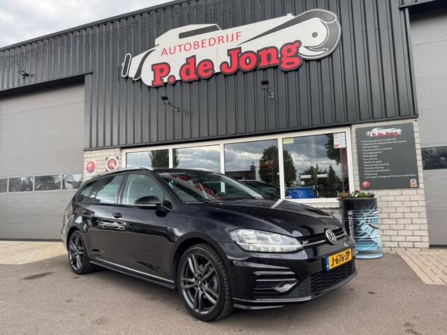 Volkswagen GOLF 1.5 TSI R-line Trekhaak Camera Massage Carplay Mooi uitgevoerd!