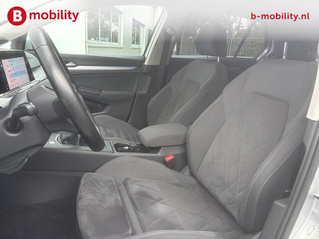 Volkswagen GOLF 1.5 TSI Highline Trekhaak Achteruitrijcamera | Stoel/Stuurverwarming | Navigatie | DAB Audio | Apple CarPlay