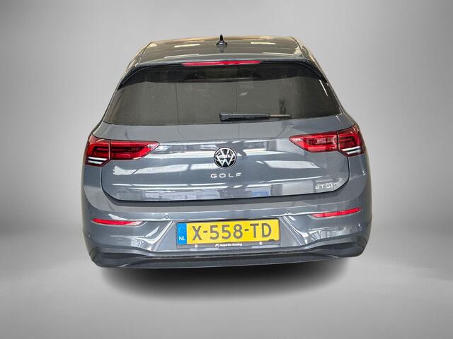 Volkswagen GOLF 1.0 eTSI 110pk DSG Life · Camera · Apple/Android Car Play · ACC · Sfeerverlichting · Navigatie · Draadloze Telefoonlader · Garantie t/m 06-02-2028 of 100.000km