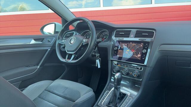 Volkswagen GOLF Variant 1.0 TSI Comfortline Business AUTOMAAT / CARPLAY / STOELVERW / NAVI / CLIMA / PDC / BLUETOOTH / ACC / NL-AUTO