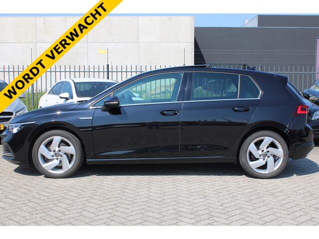 Volkswagen GOLF 1.5 eTSI Style PANORAMADAK MEMORY ACC SFEER CARPLAY