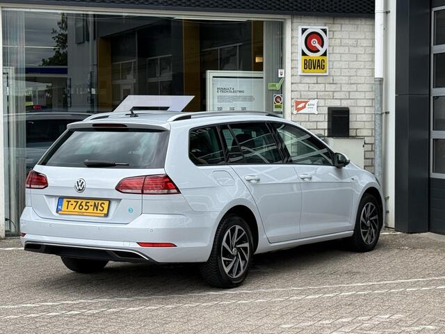 Volkswagen GOLF Variant 1.0 TSI Comfortline | Navigatie | Pack Winter | Climate Control | Parkeersensoren |