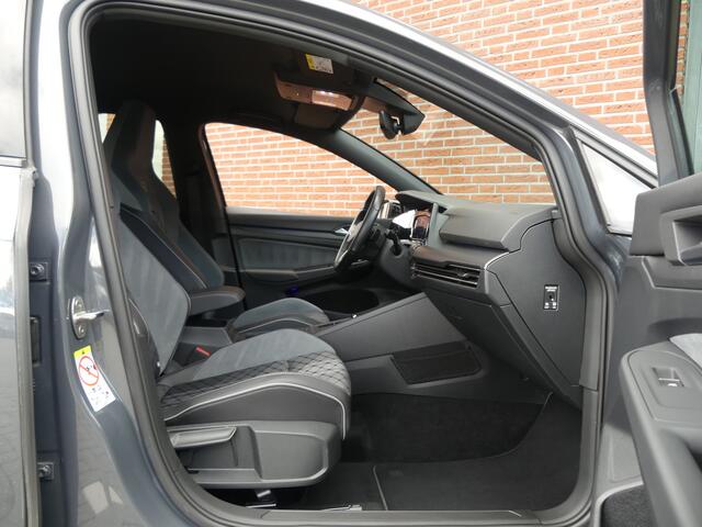 Volkswagen GOLF 2.0 TSI R-Line / Trekhaak