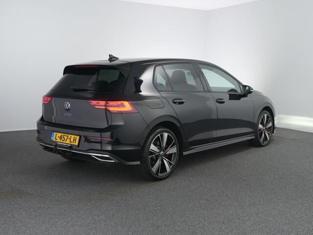 Volkswagen GOLF 1.4 eHybrid GTE | HUD | IQ Matrix | Mistlampen | Winterpakket | Afneembare trekhaak | ACC |