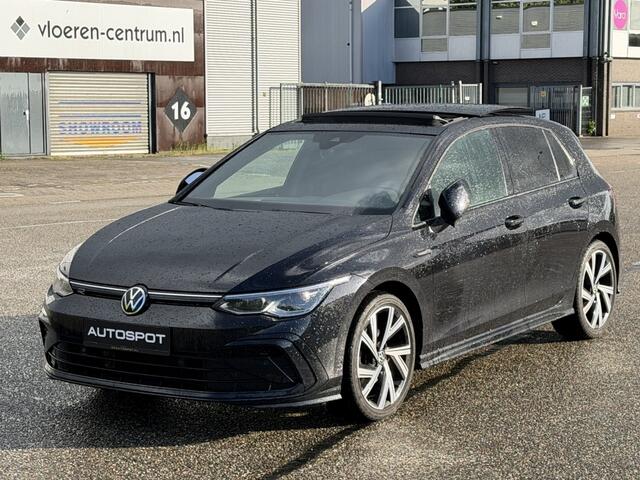 Volkswagen GOLF 1.5 eTSI R-Line Pano Navi ACC IQ Light