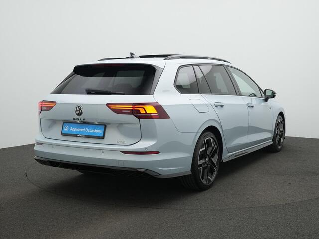 Volkswagen GOLF Variant 1.5 eTSI 150 pk DSG R-Line | Panoramadak | Head-up display | Harman/Kardon | Achteruitrijcamera