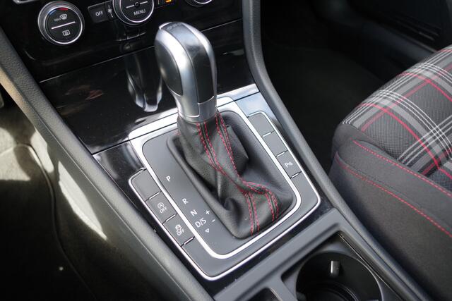 Volkswagen GOLF 2.0 TSI GTI 245 PK Automaat Performance, Winterpakket, Digitale Cockpit, Carplay, Climate Control