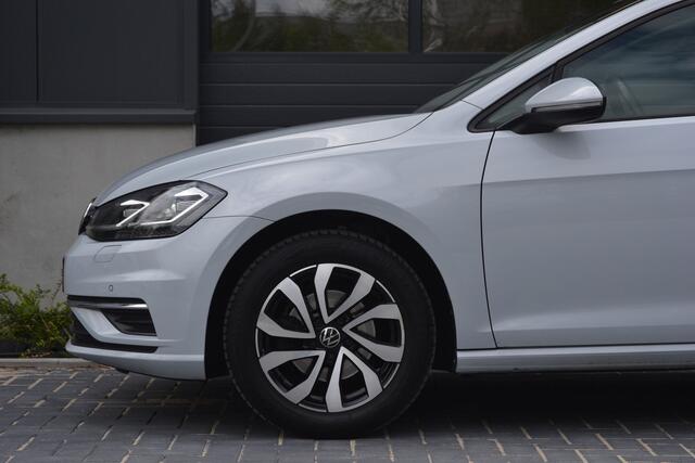 Volkswagen GOLF 1.0 TSI Highline Led | Wegklapbare trekhaak | stoelverwarming