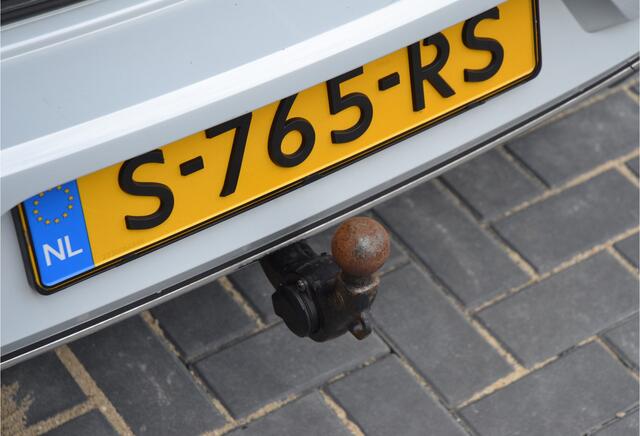 Volkswagen GOLF 1.0 TSI Highline Led | Wegklapbare trekhaak | stoelverwarming