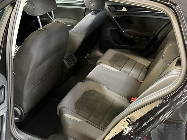 Volkswagen GOLF 1.5 TSI Highline Business R | ACC | Stoel/Stuurverw. | Panoramadak
