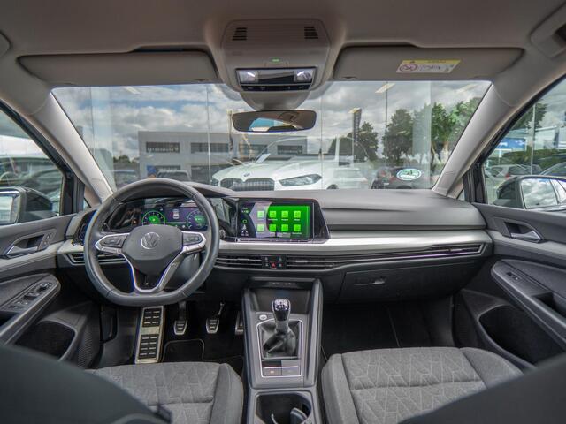 Volkswagen GOLF 1.5 TSI | BTW | Ambiente | Apple Carplay & Android Auto