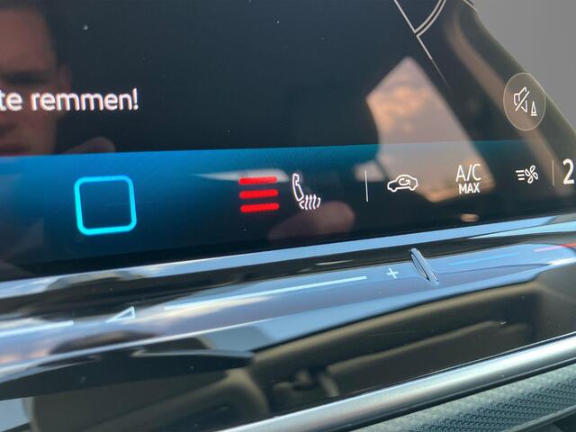 Volkswagen GOLF 1.5TSI/116PK Goal · Navigatie · Apple/Android Car Play · Parkeersensoren · Trekhaak · Garantie t/m 11-04-2027