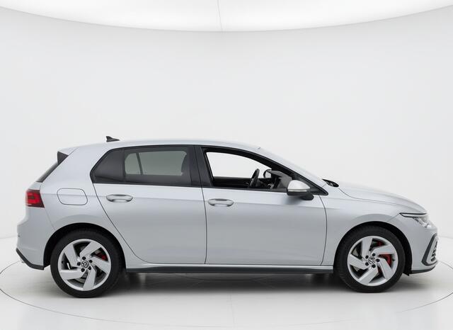 Volkswagen GOLF GTE 245PK DSG HYBRID SPORT CAMERA/NAVI/IQ-LIGHT/HEAD-UP/SFEERVERL.