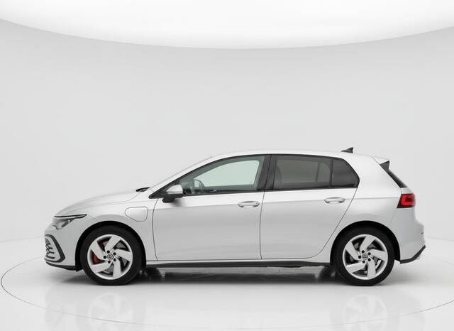 Volkswagen GOLF GTE 245PK DSG HYBRID SPORT CAMERA/NAVI/IQ-LIGHT/HEAD-UP/SFEERVERL.