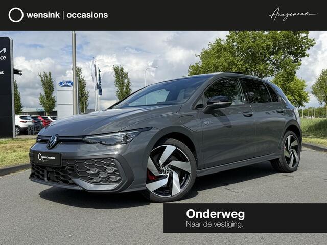 Volkswagen GOLF 1.5 eHybrid GTE | Fabrieksgarantie | Panoramadak | Trekhaak | Stoelverwarming + verkoeling | Memory stoelen | HUD | Apple Carplay/Android Auto |