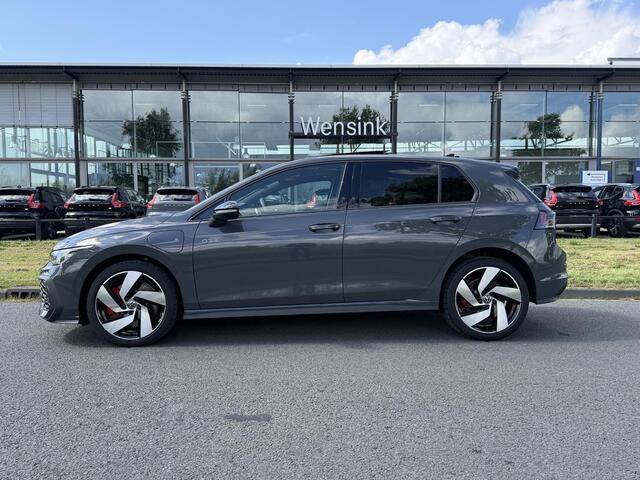 Volkswagen GOLF 1.5 eHybrid GTE | Fabrieksgarantie | Panoramadak | Trekhaak | Stoelverwarming + verkoeling | Memory stoelen | HUD | Apple Carplay/Android Auto |