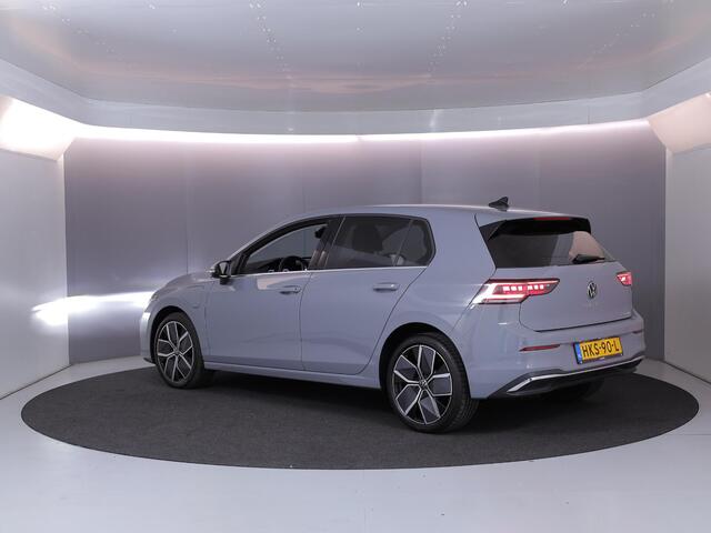 Volkswagen GOLF 1.5 eHybrid Style Edition 204 pk Automaat (DSG) | Verlengde garantie | Navigatie | Parkeersensoren (Park assist) | Rondomzicht camera | Matrix LED koplampen |