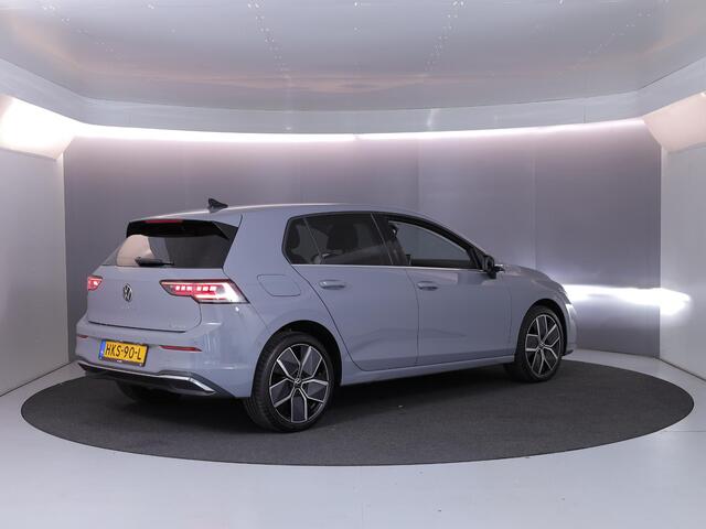 Volkswagen GOLF 1.5 eHybrid Style Edition 204 pk Automaat (DSG) | Verlengde garantie | Navigatie | Parkeersensoren (Park assist) | Rondomzicht camera | Matrix LED koplampen |